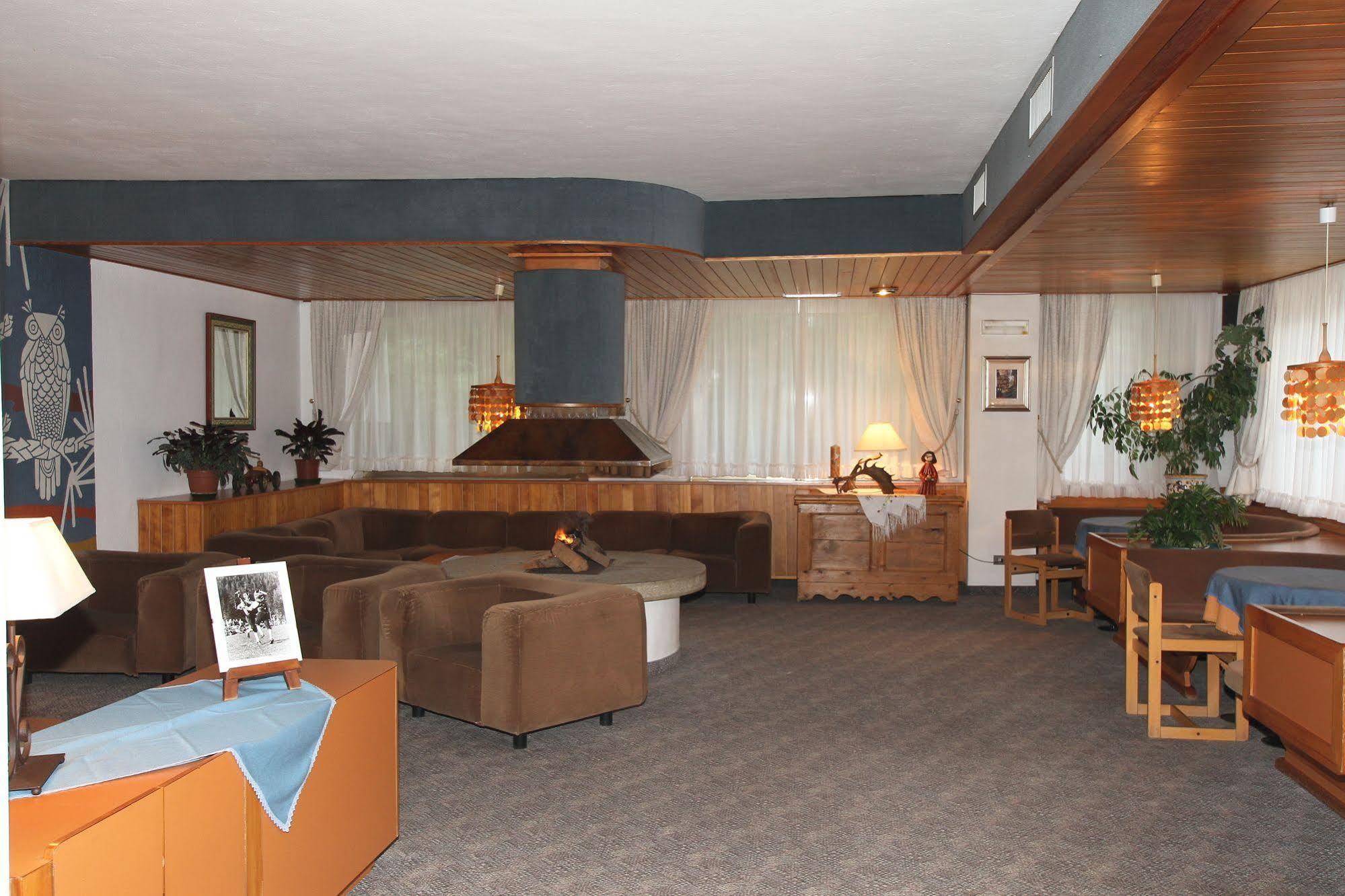 Hotel Villa Rosa Campitello di Fassa Ngoại thất bức ảnh